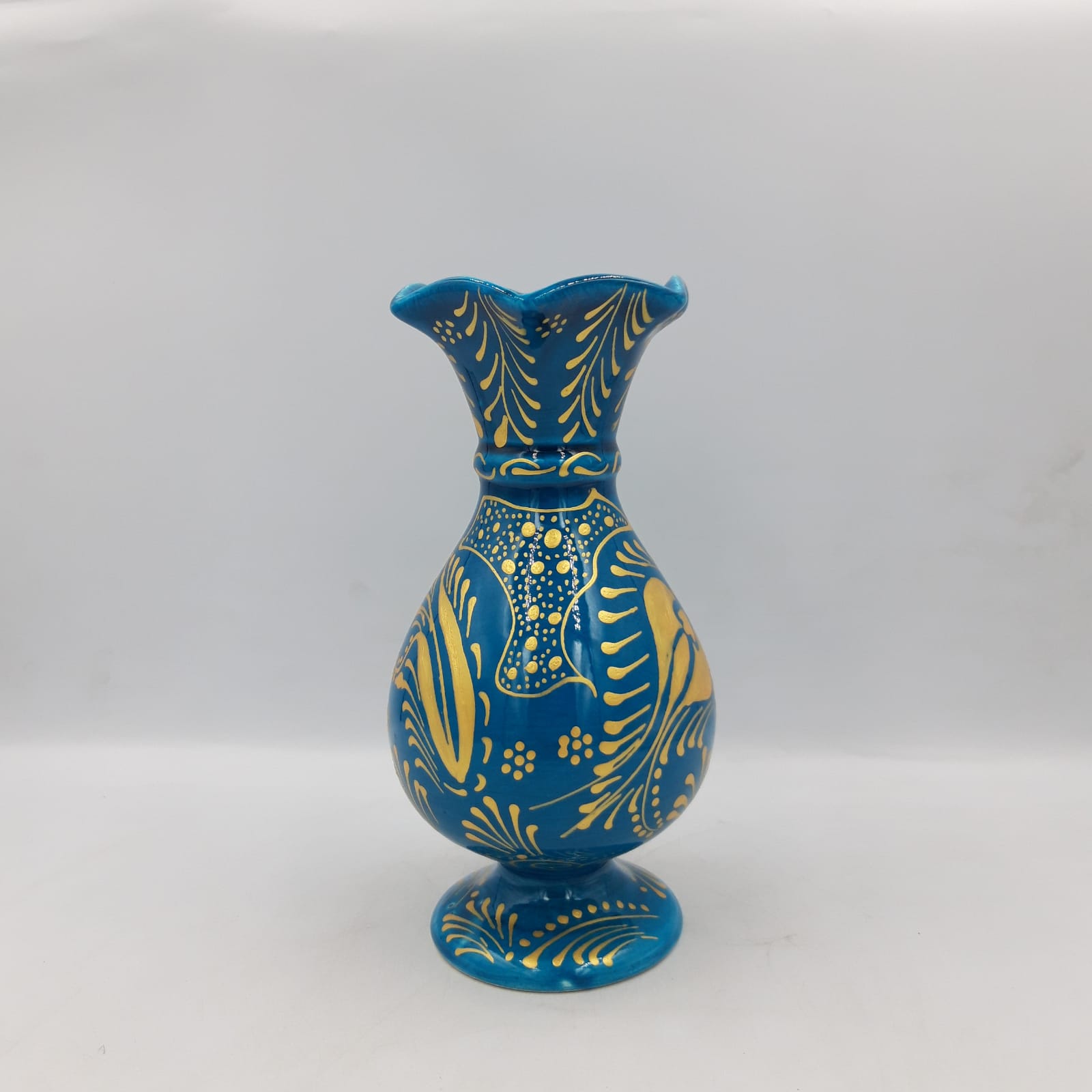Altın Yaldız İşlemeli Dekoratif ve Hediyelik Seramik Sümbül Vazo - 20 Cm